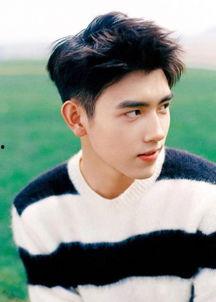 娱乐吃瓜博主陈飞宇微博,揭秘娱乐圈幕后故事